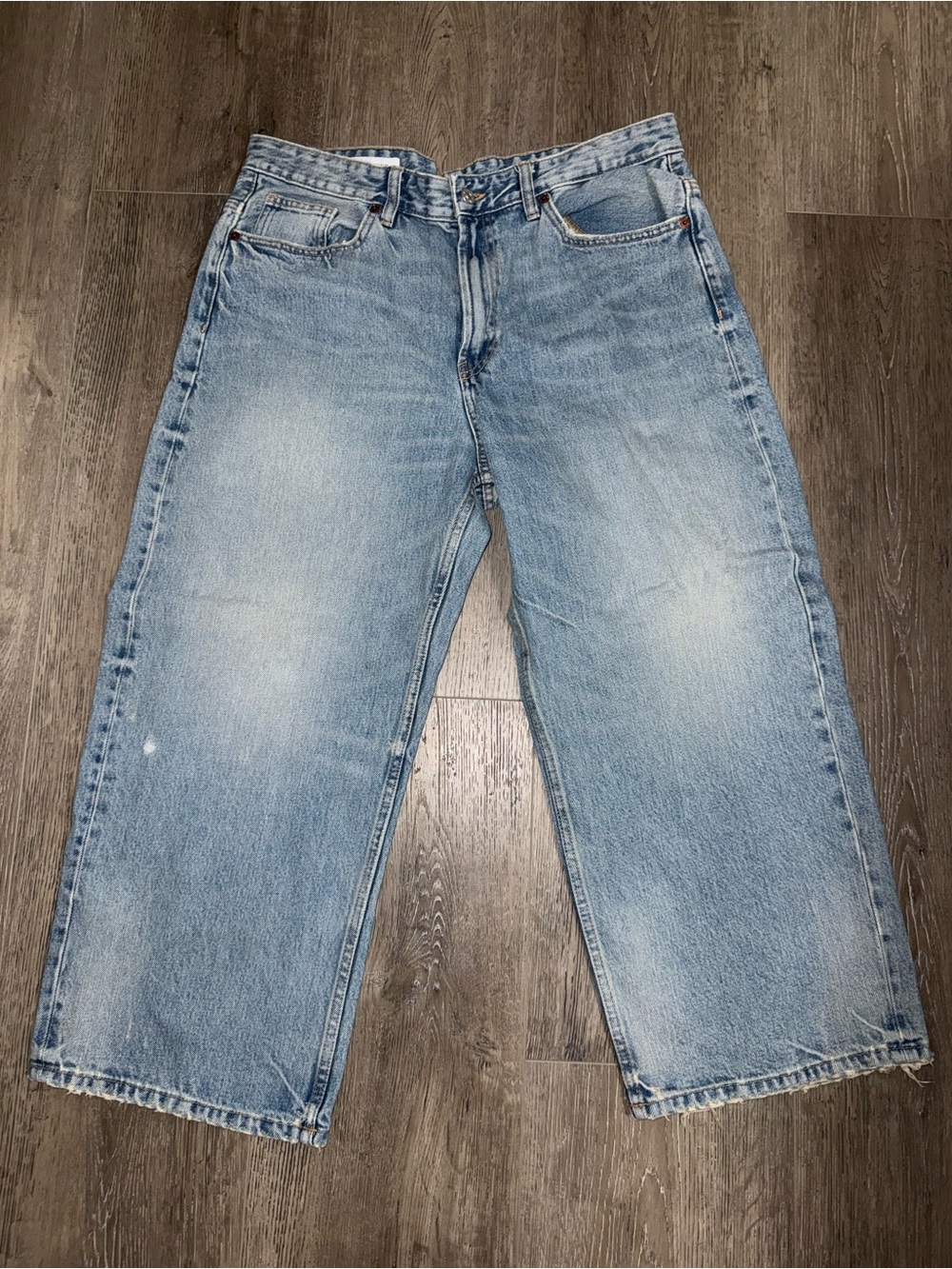 Zara Light Blue Relaxed Wide Leg Cropped Women’s  Jeans